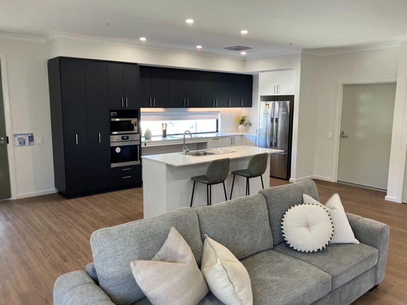 Stunning new property in Glendalough, WA